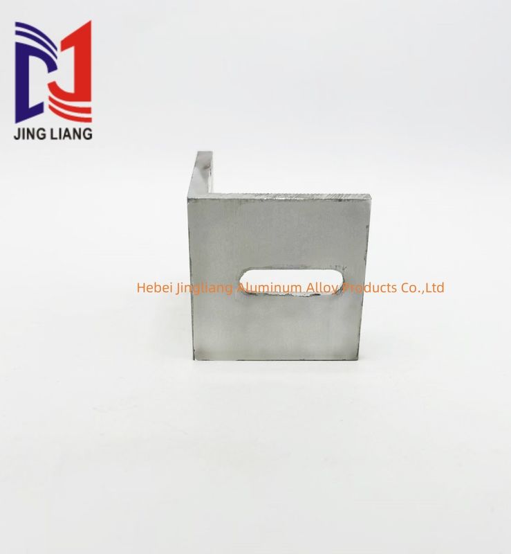 Dễ dàng lắp đặt Giá đỡ góc 50*50*5mm cho hệ thống hỗ trợ mặt tiền